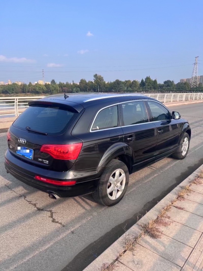 泰安14年奥迪Q73