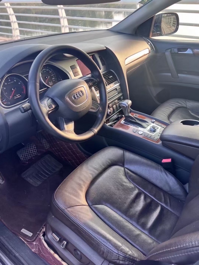 泰安14年奥迪Q79