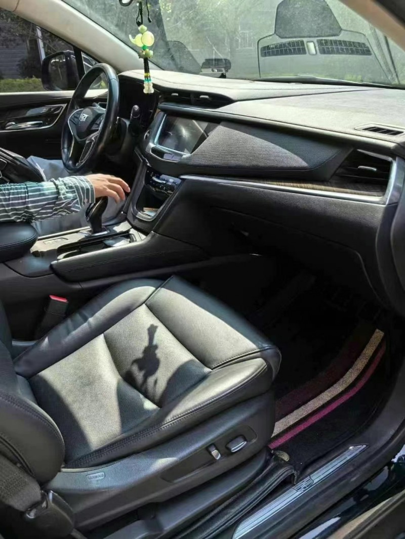 武汉17年凯迪拉克XT55