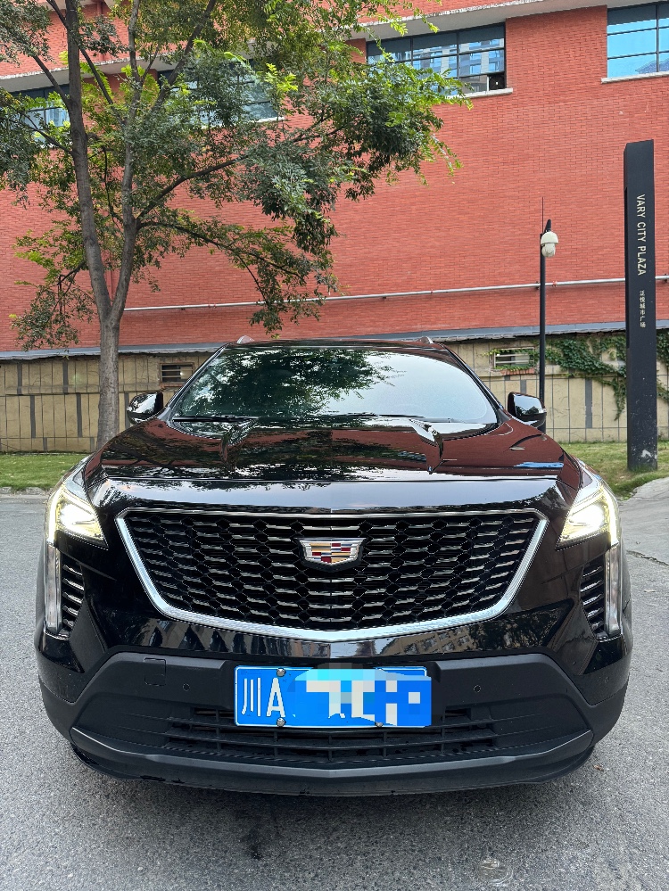 成都21年凯迪拉克XT41