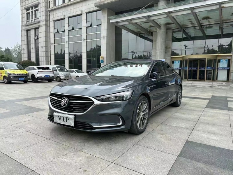 枣庄20年别克君越2