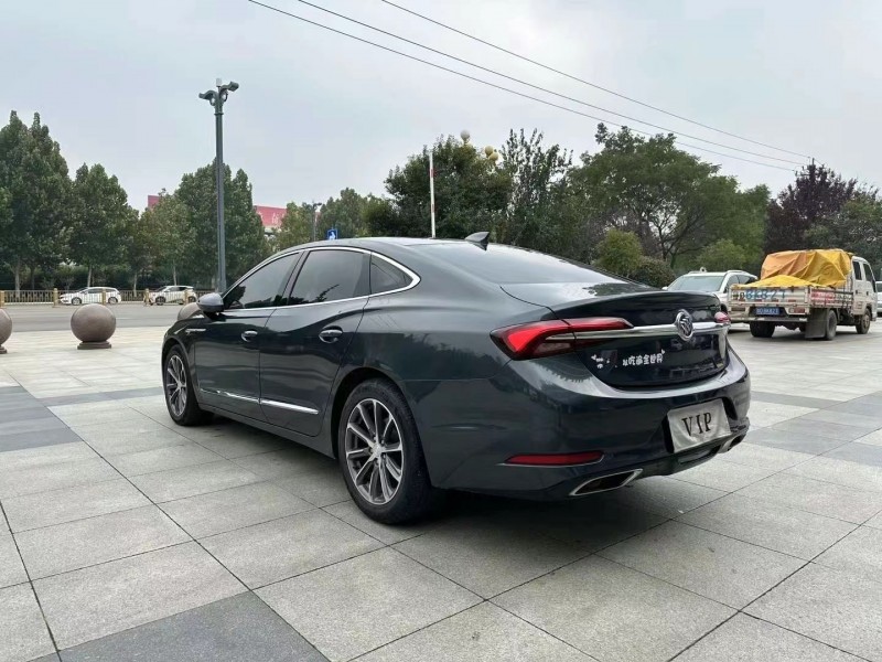 枣庄20年别克君越9