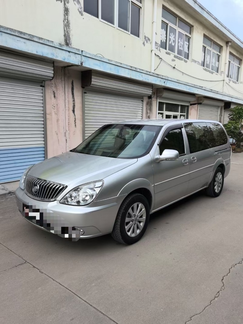 青岛16年别克GL83