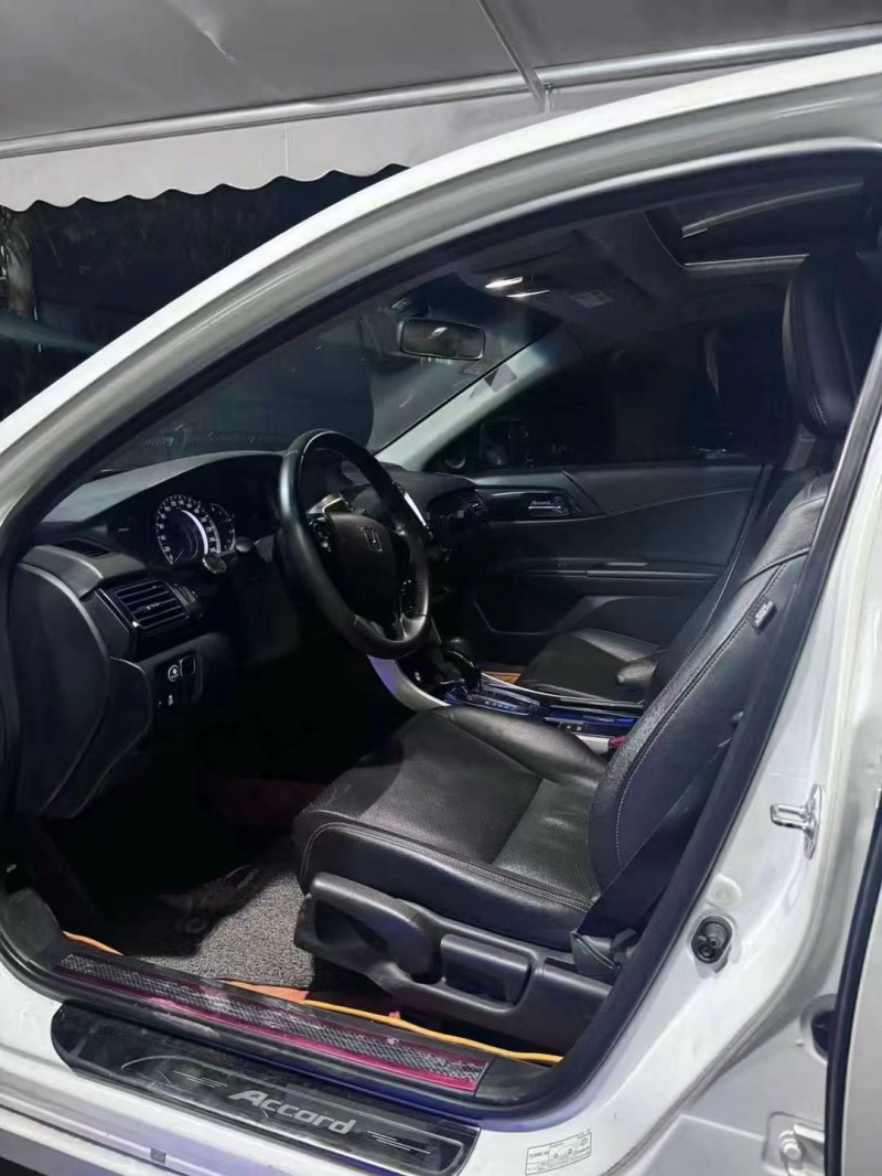 广州17年本田雅阁3