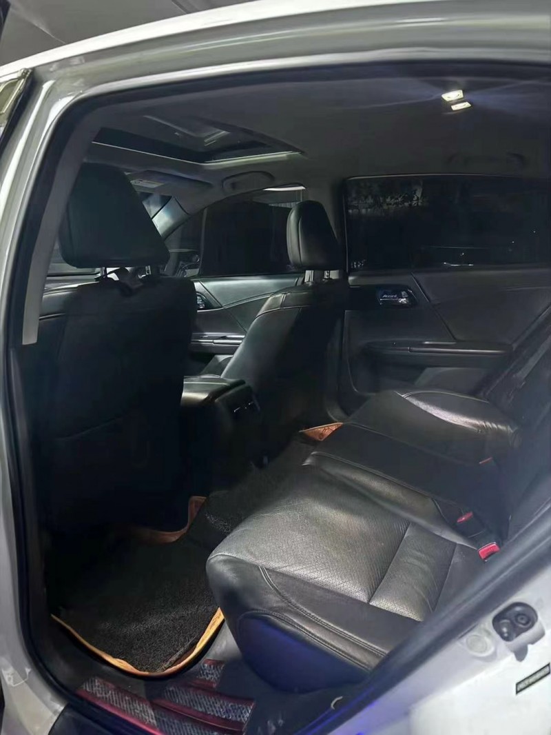 广州17年本田雅阁6