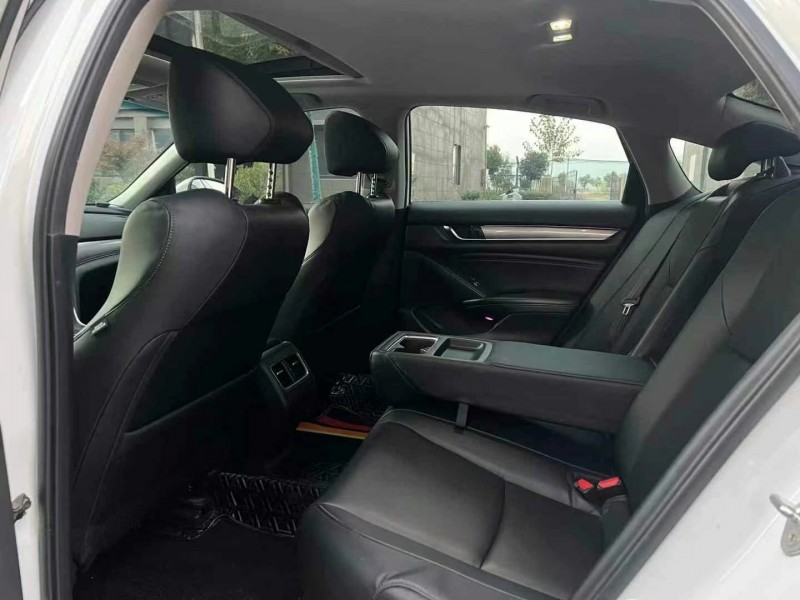 徐州19年本田雅阁4