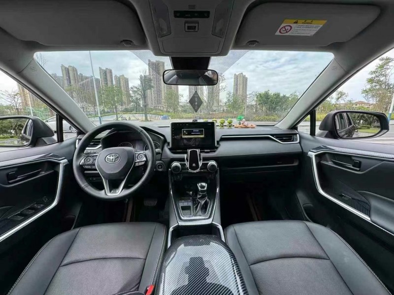 东莞23年丰田RAV4荣放4