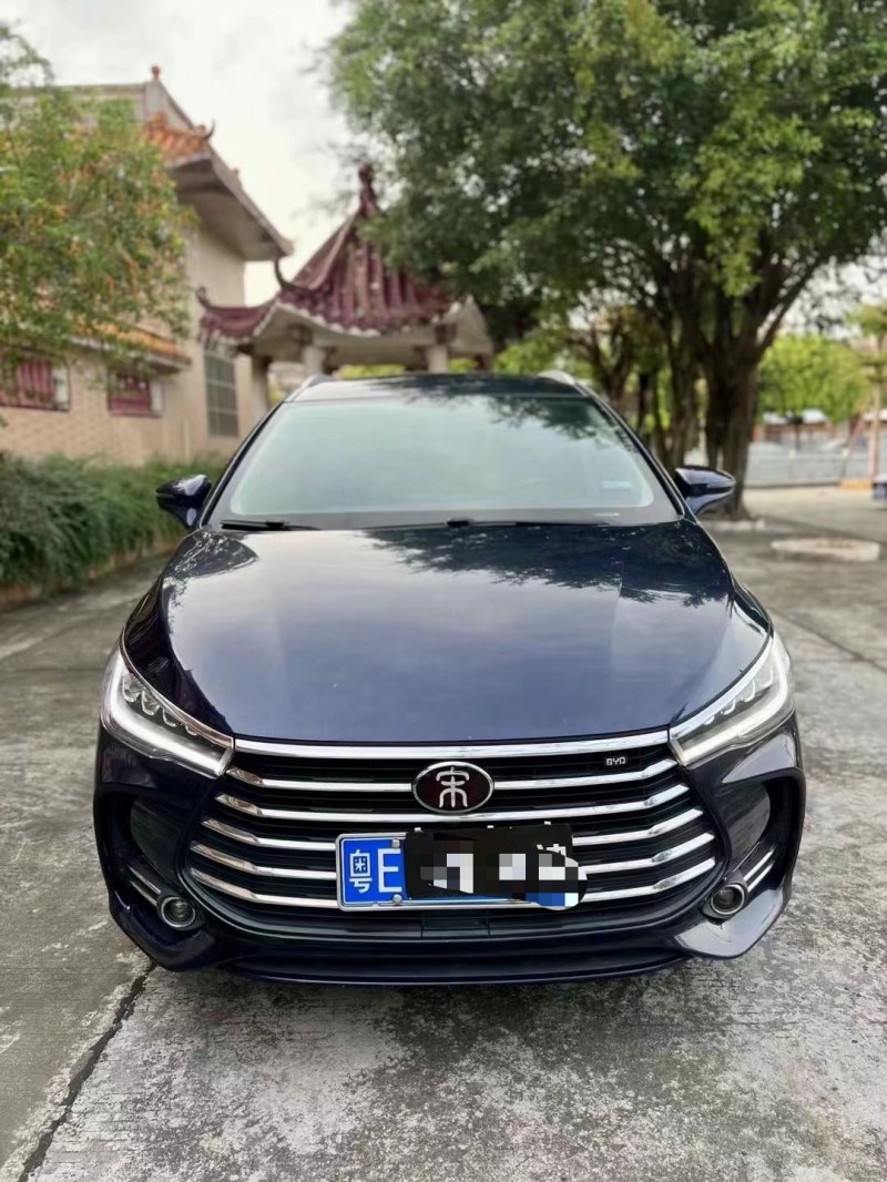 广州19年比亚迪宋MAX1