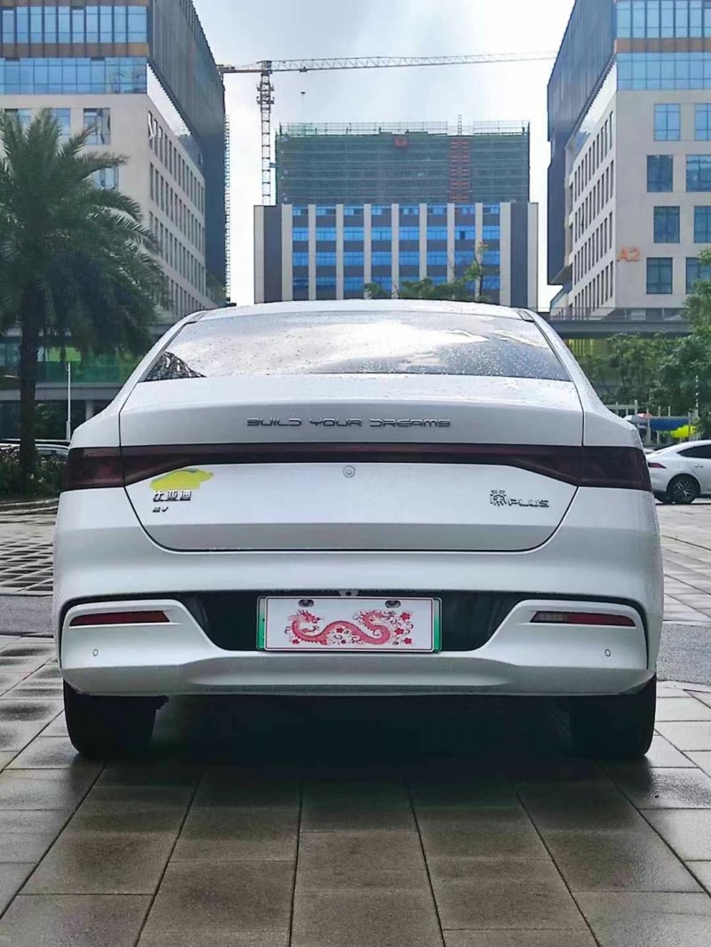 广州22年比亚迪秦5