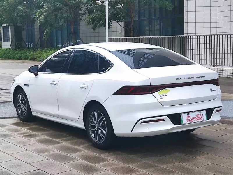 广州22年比亚迪秦6