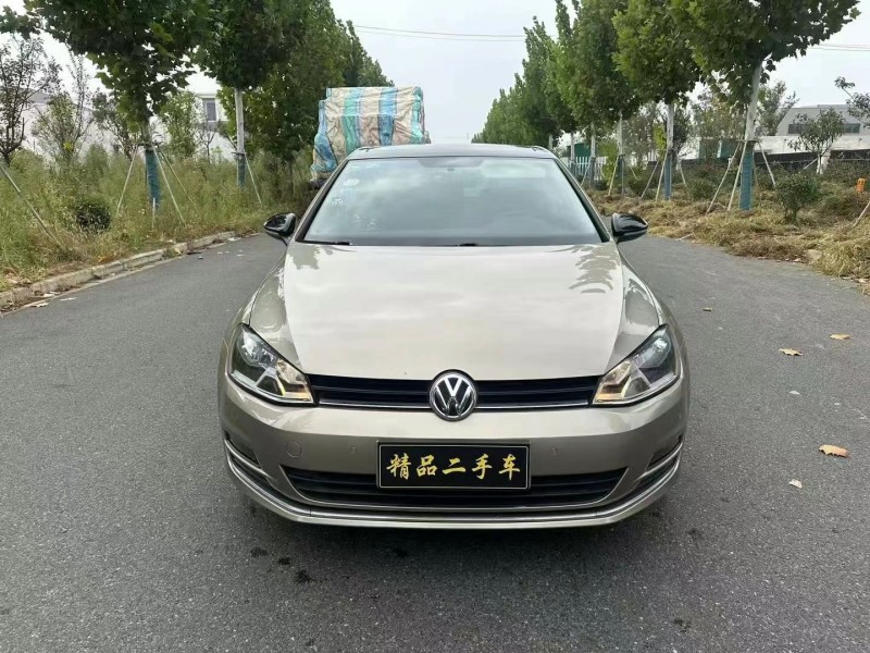 徐州17年大众高尔夫1