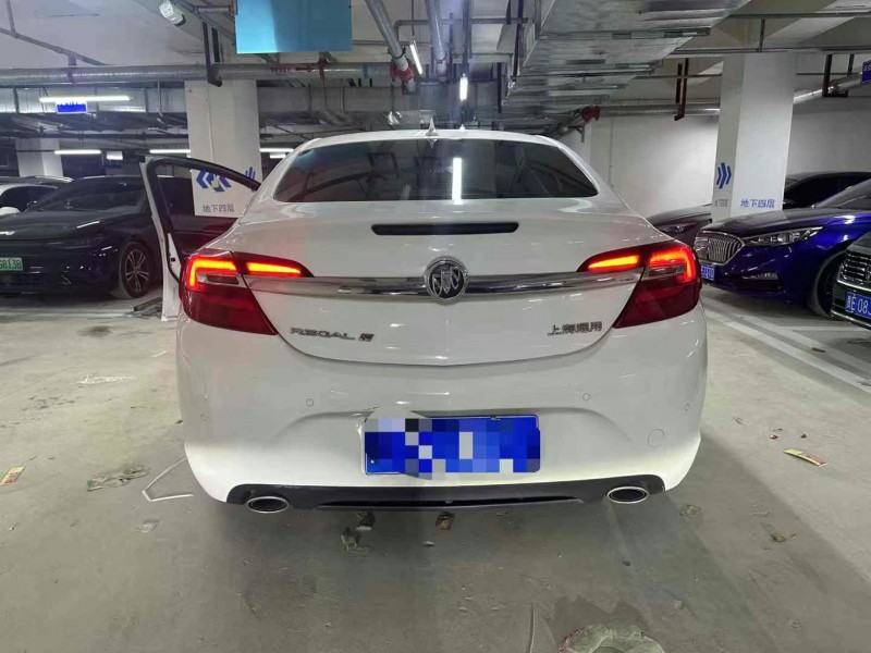 成都15年别克君威9