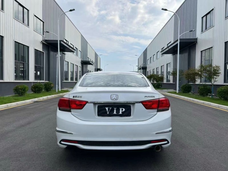 徐州16年本田思铂睿8