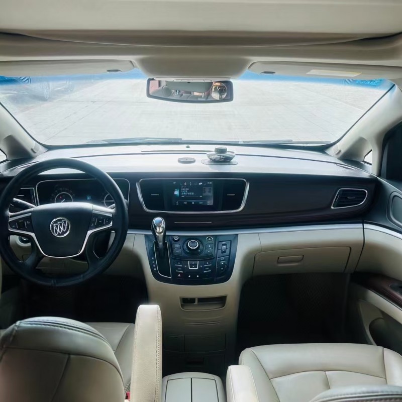 济宁18年别克GL84