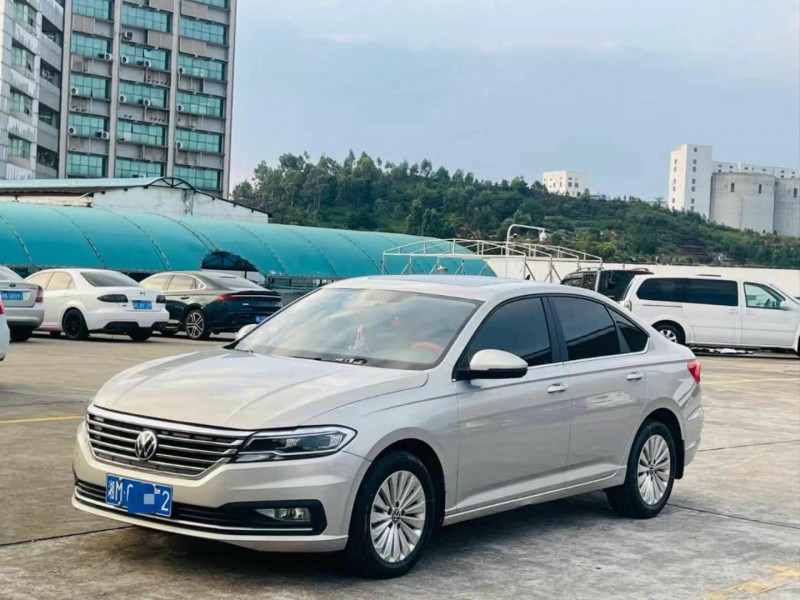 广州20年大众朗逸4