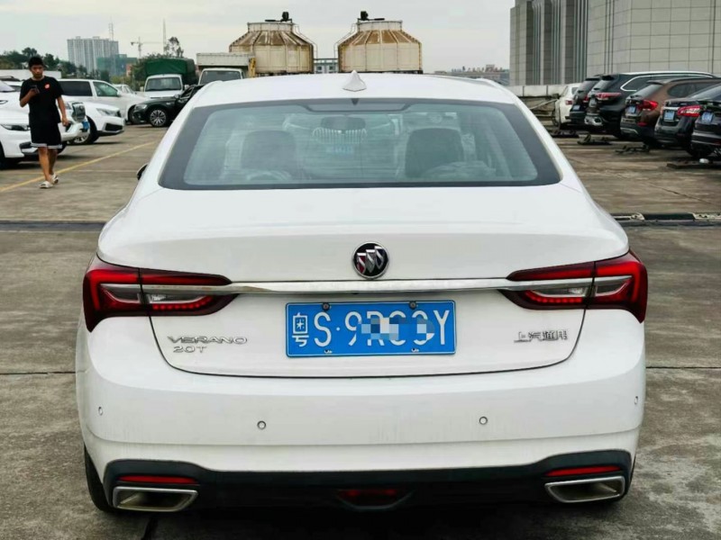 东莞20年别克威朗9