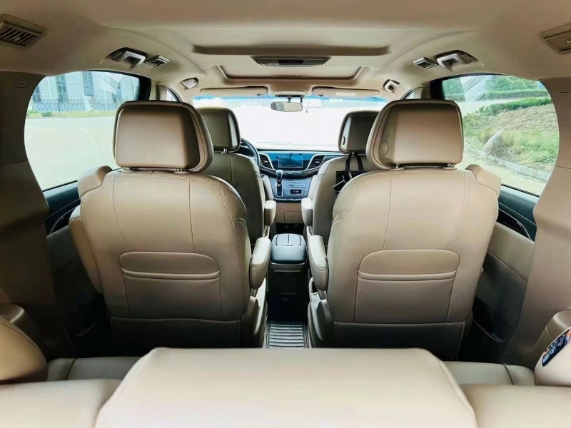 枣庄17年别克GL86