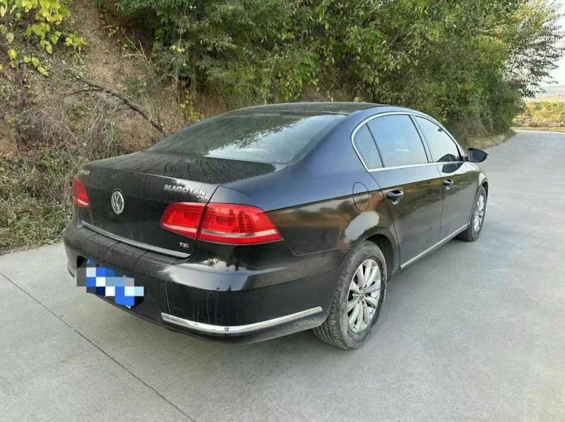 济宁15年大众迈腾4