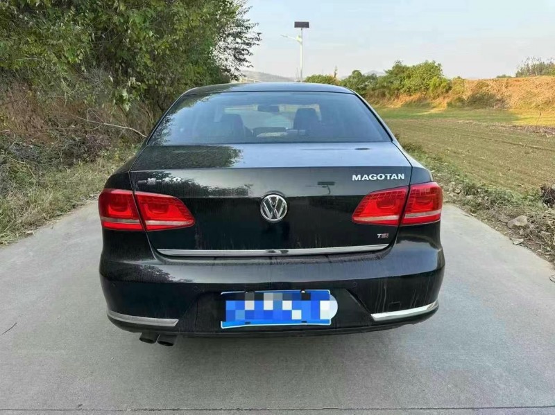 济宁15年大众迈腾7