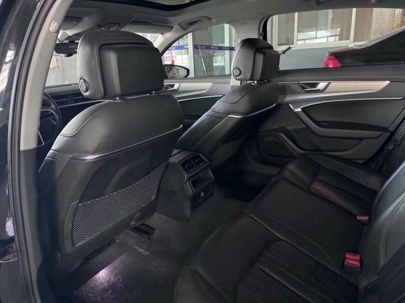 济宁19年奥迪A6L7