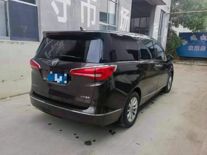 济宁17年别克GL87