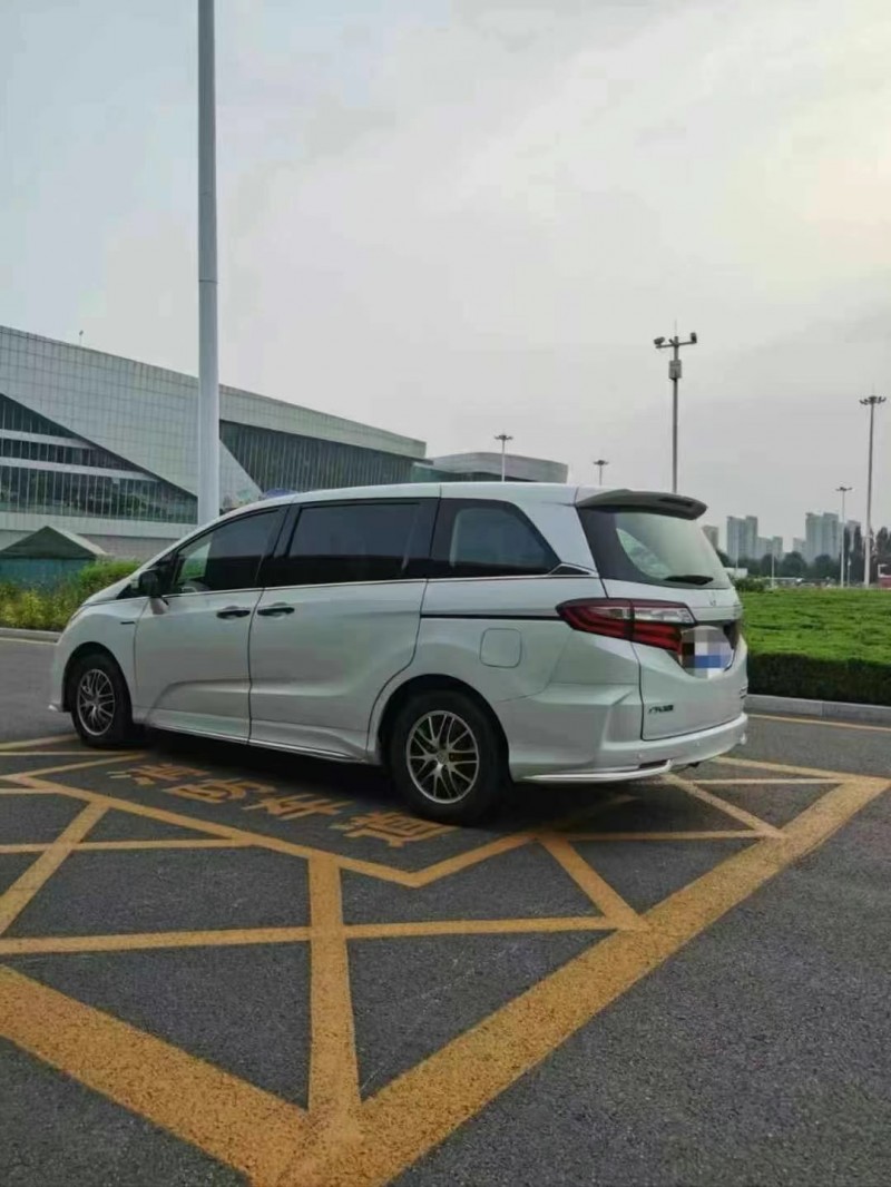 保定21年本田奥德赛8