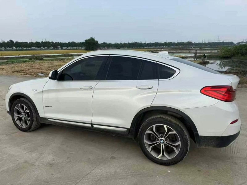 盐城17年宝马X49