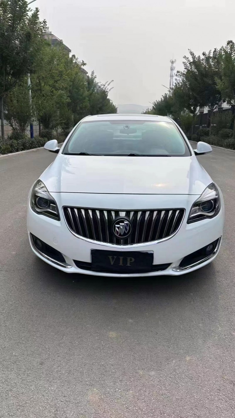 济宁16年别克君威1