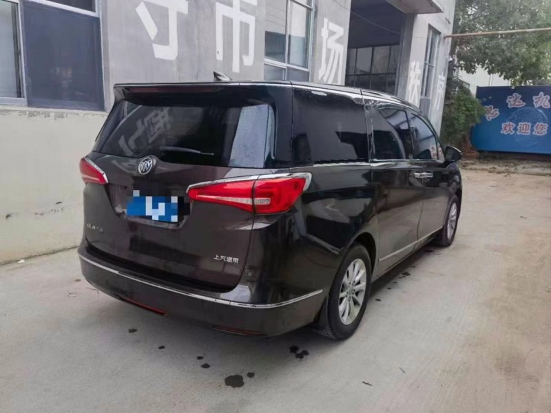 济宁17年别克GL87