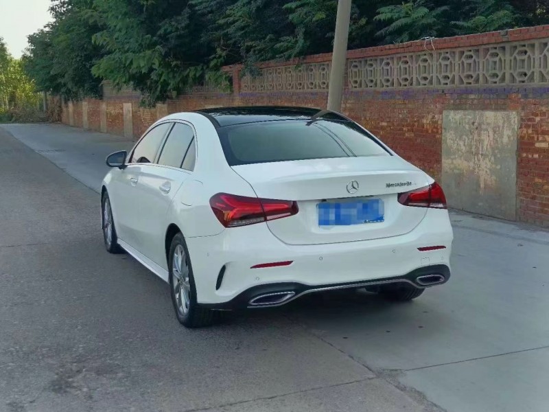 泰安19年奔驰A6