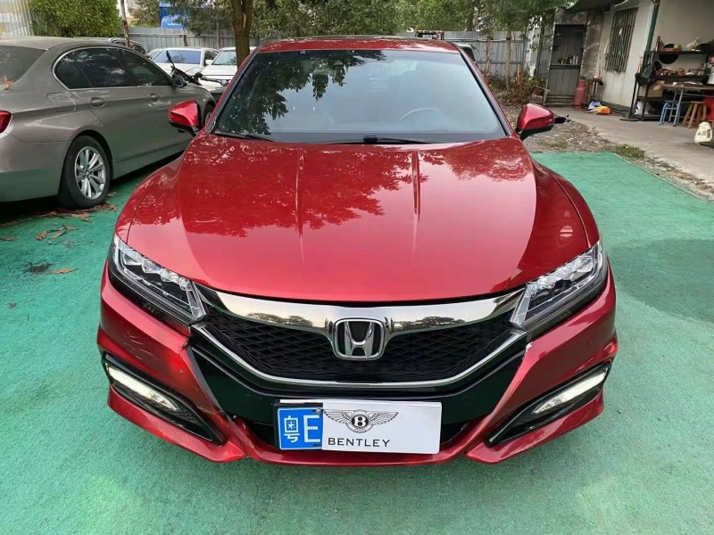 广州17年本田思铂睿1