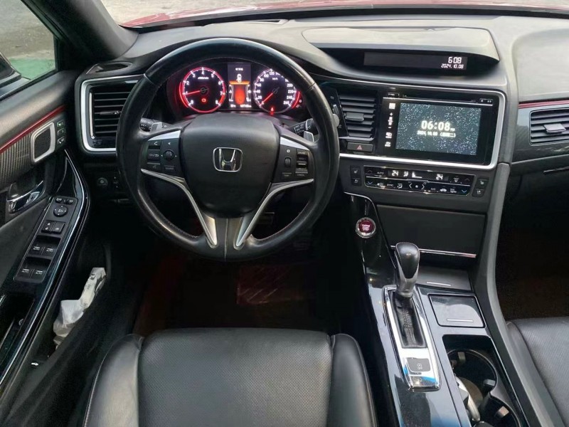 广州17年本田思铂睿7