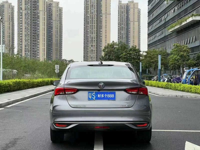 东莞22年别克威朗9