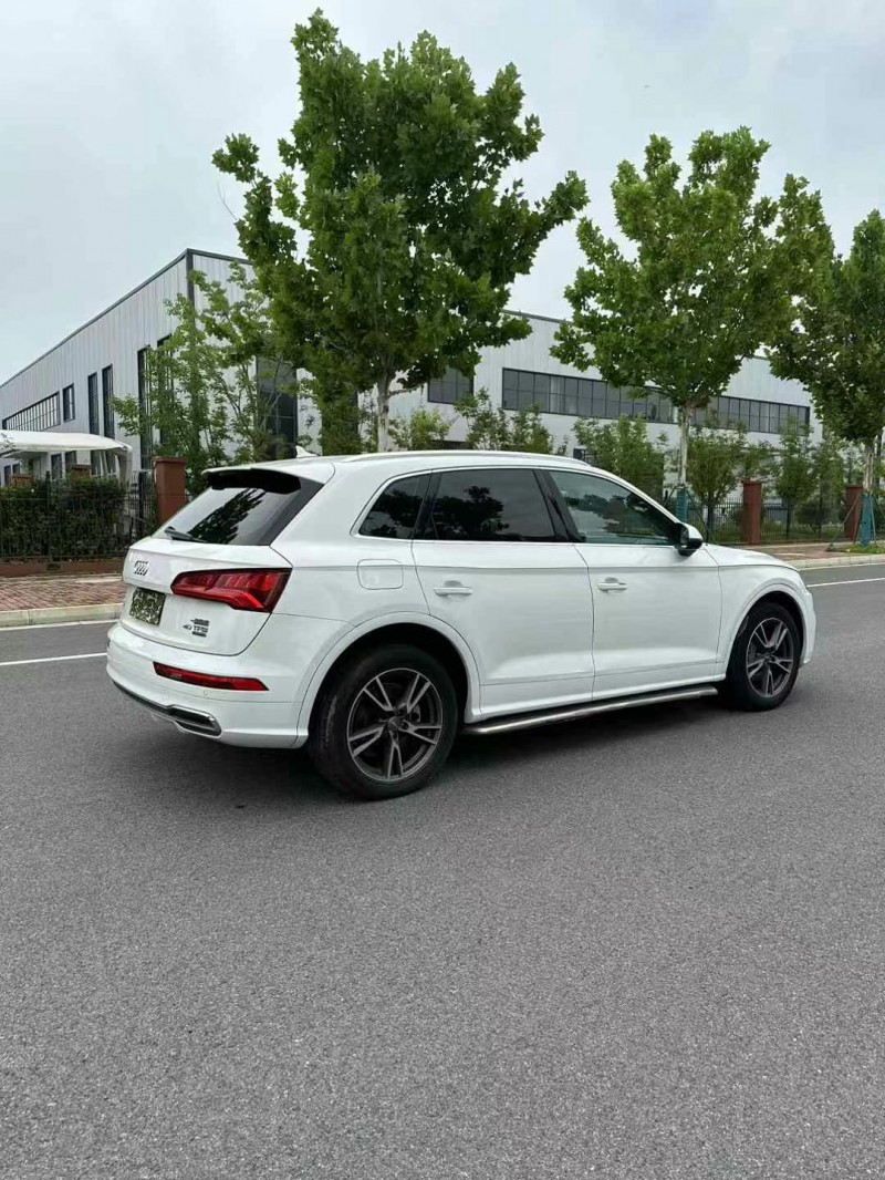 宿迁18年奥迪Q57