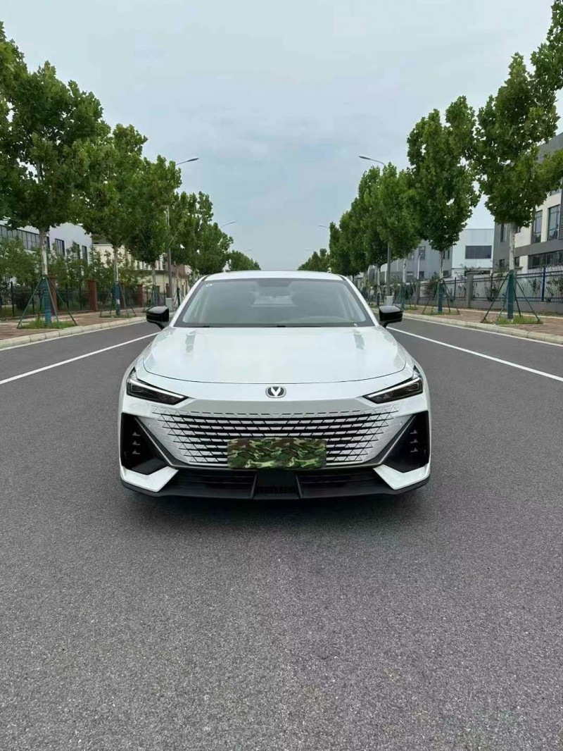 宿遷23年長安汽車UNI-V1