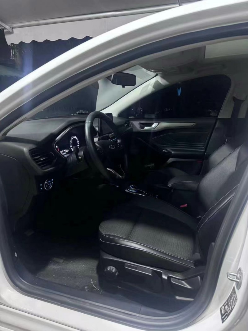 广州20年福特福克斯3