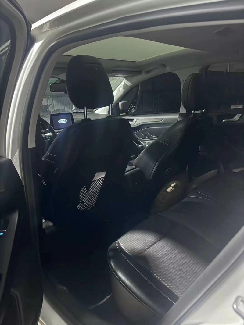 广州20年福特福克斯6