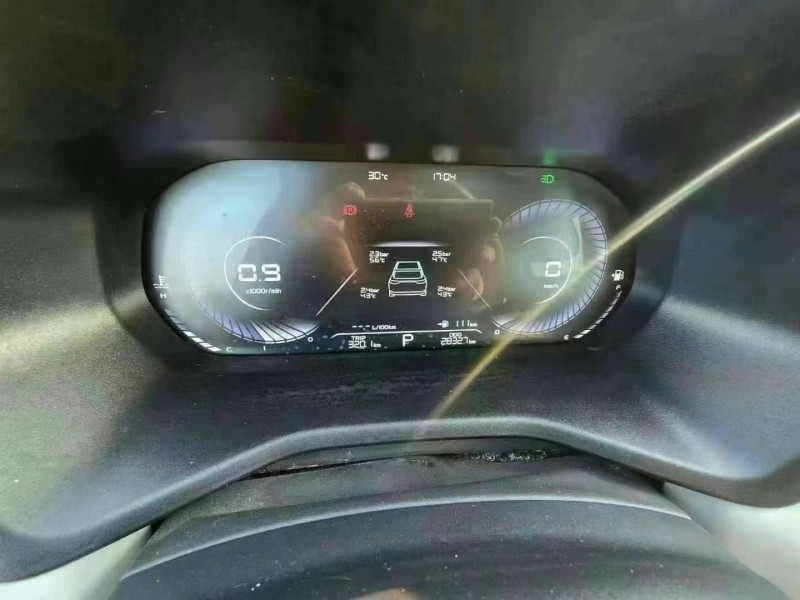 邵阳23年吉利帝豪5