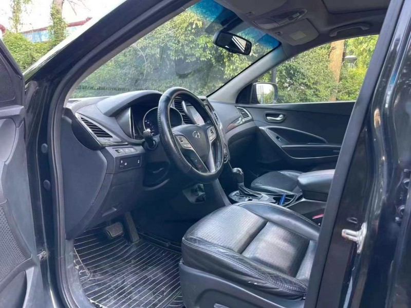 益阳13年现代新胜达8