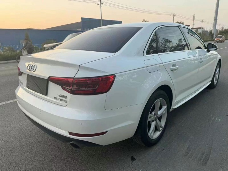 济宁16年奥迪A4L4