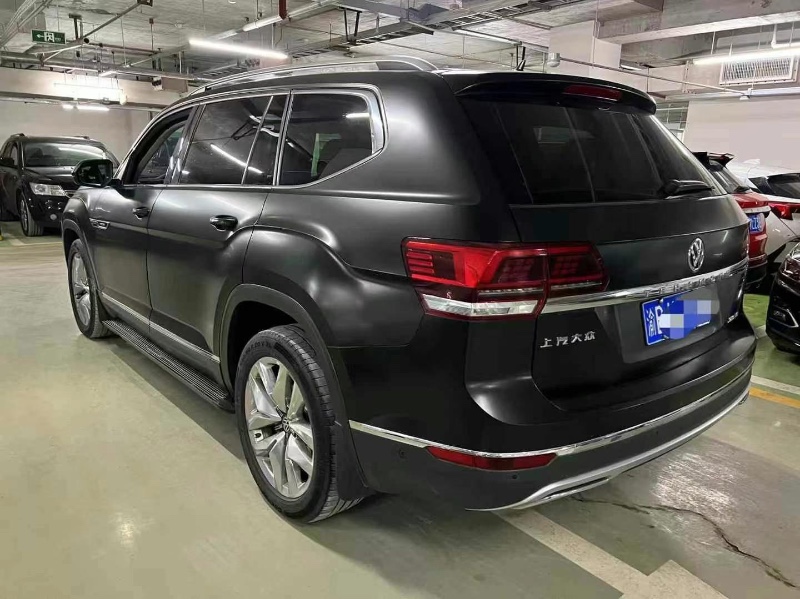 成都17年大众途昂6