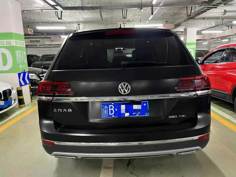 成都17年大众途昂7