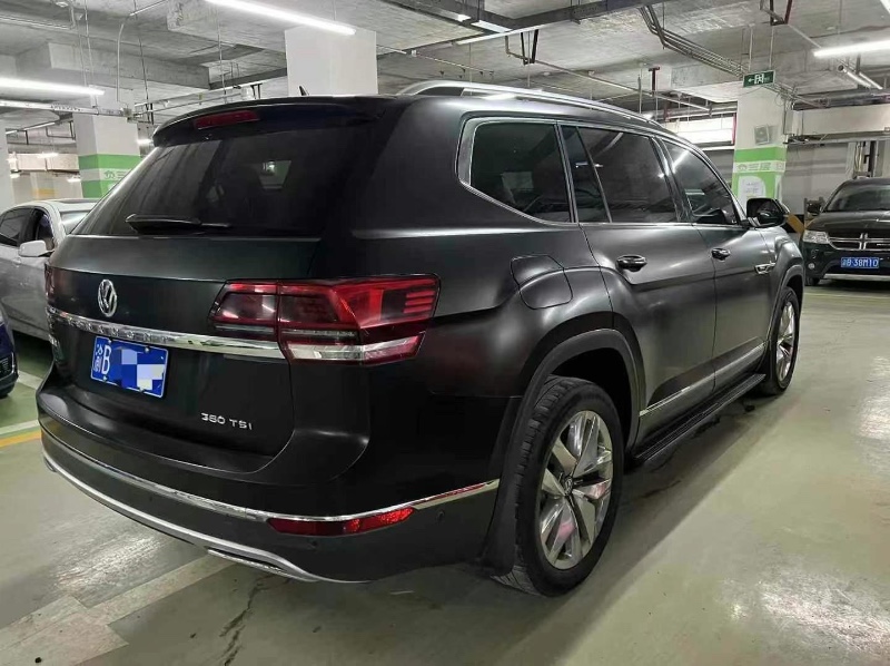 成都17年大众途昂8