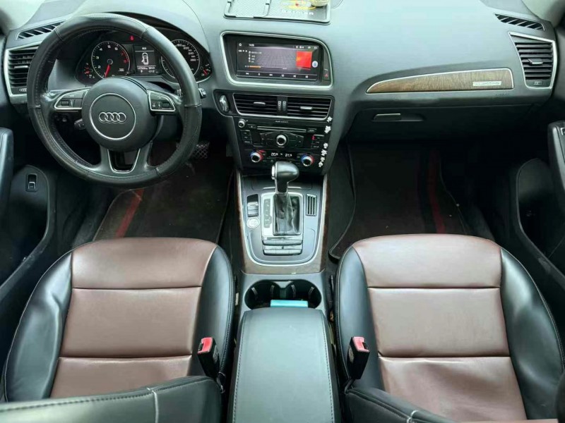 济宁16年奥迪Q54