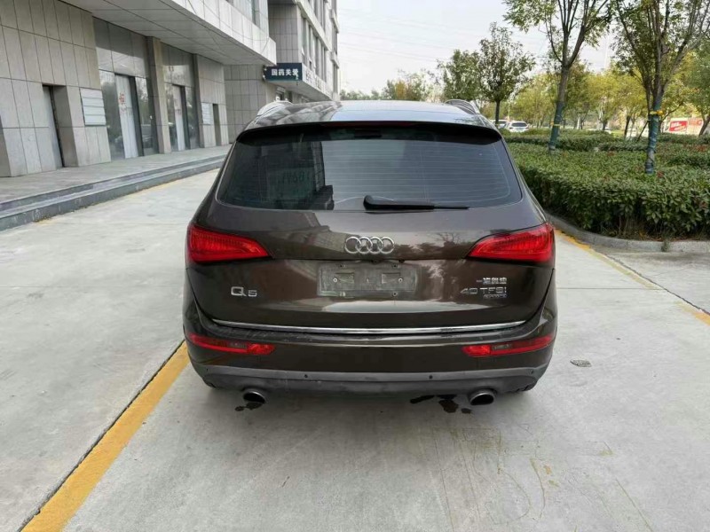 济宁16年奥迪Q59