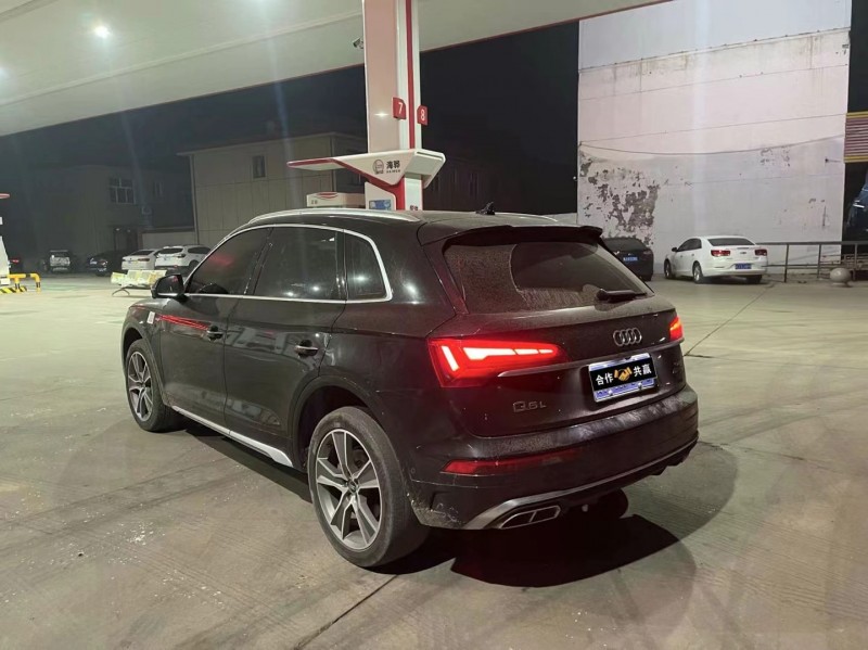 济宁22年奥迪Q59