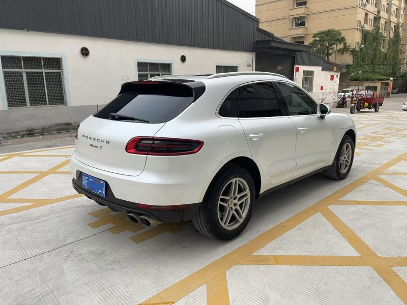 广州15年保时捷Macan8