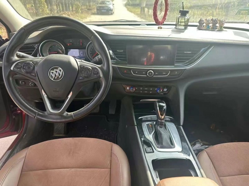 菏泽20年别克君威5