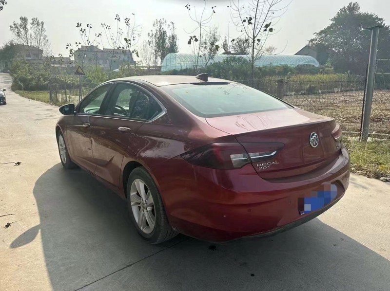 菏泽20年别克君威7