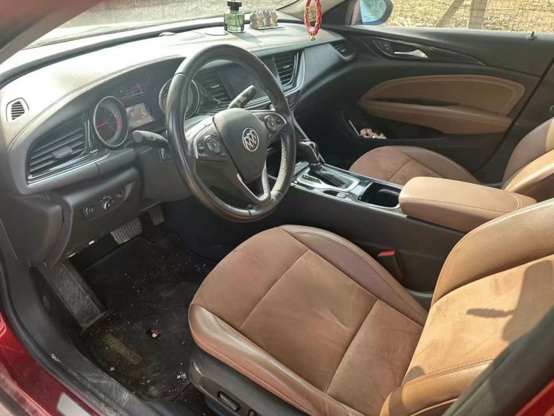 菏泽20年别克君威8